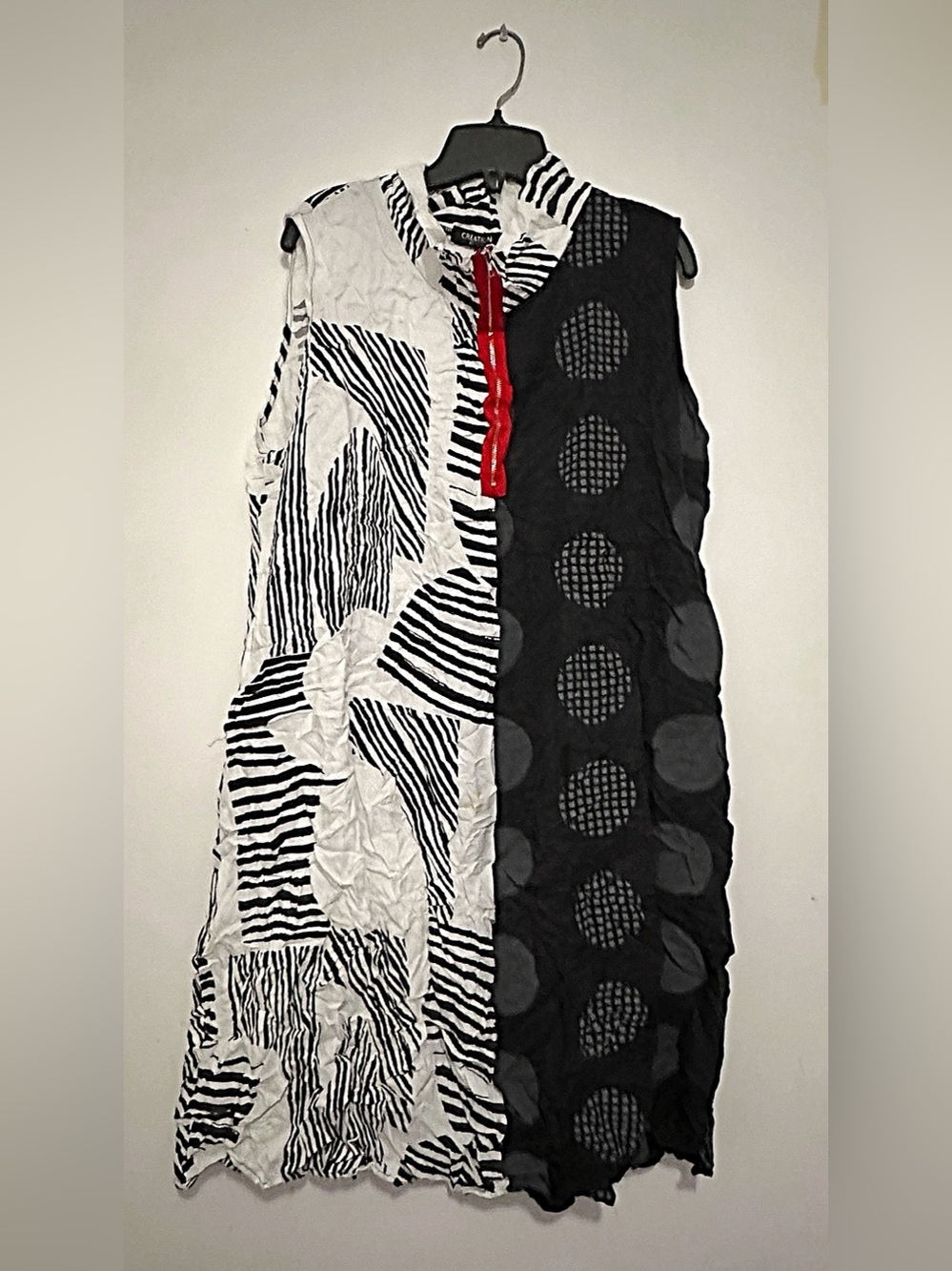 Black & White Sleeveless Dress with Red Zip Accent
